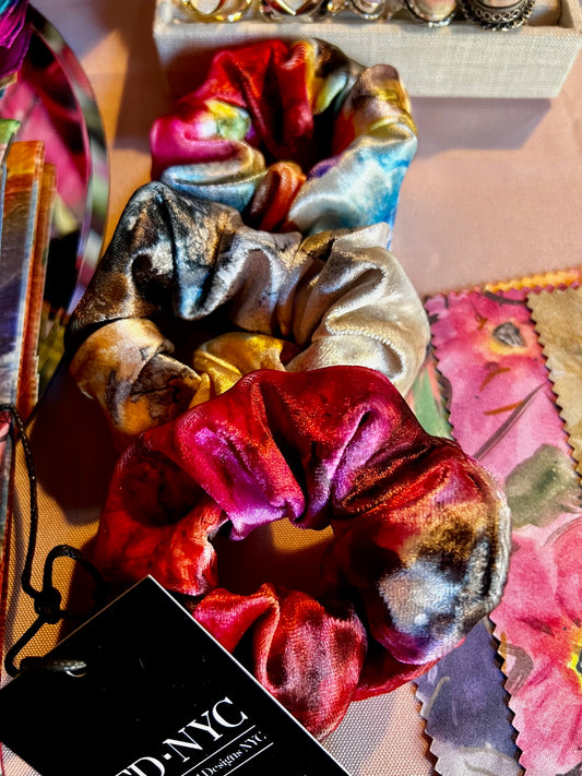 A Stylish Comeback: Scrunchies Meet Art