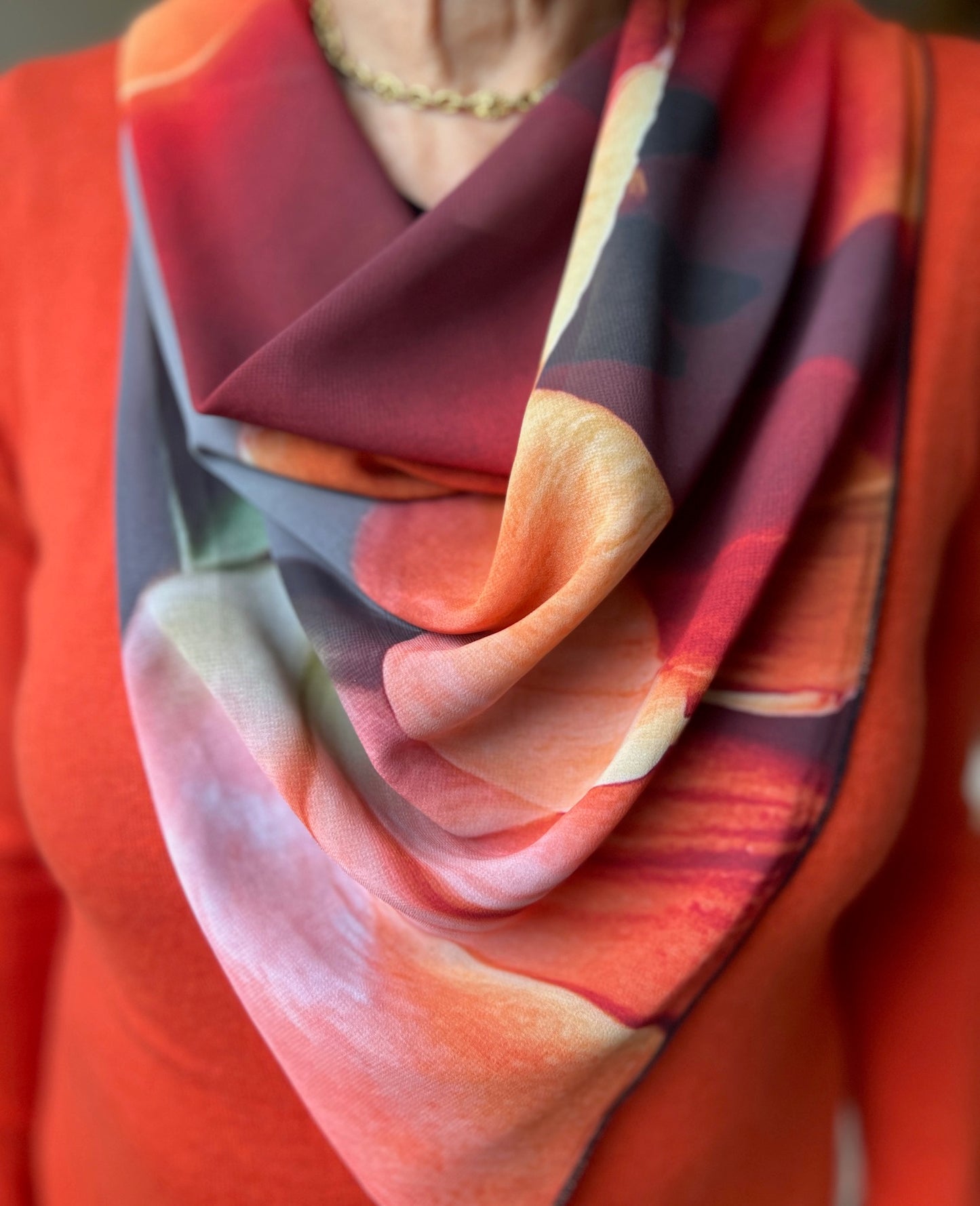 vegan grorgette tunning and sophisticated with vibrant colors! This is definitely a conversation starter. This scarf is entitled "Beleza" which means beauty in Portuguese and it's just that....a beauty!